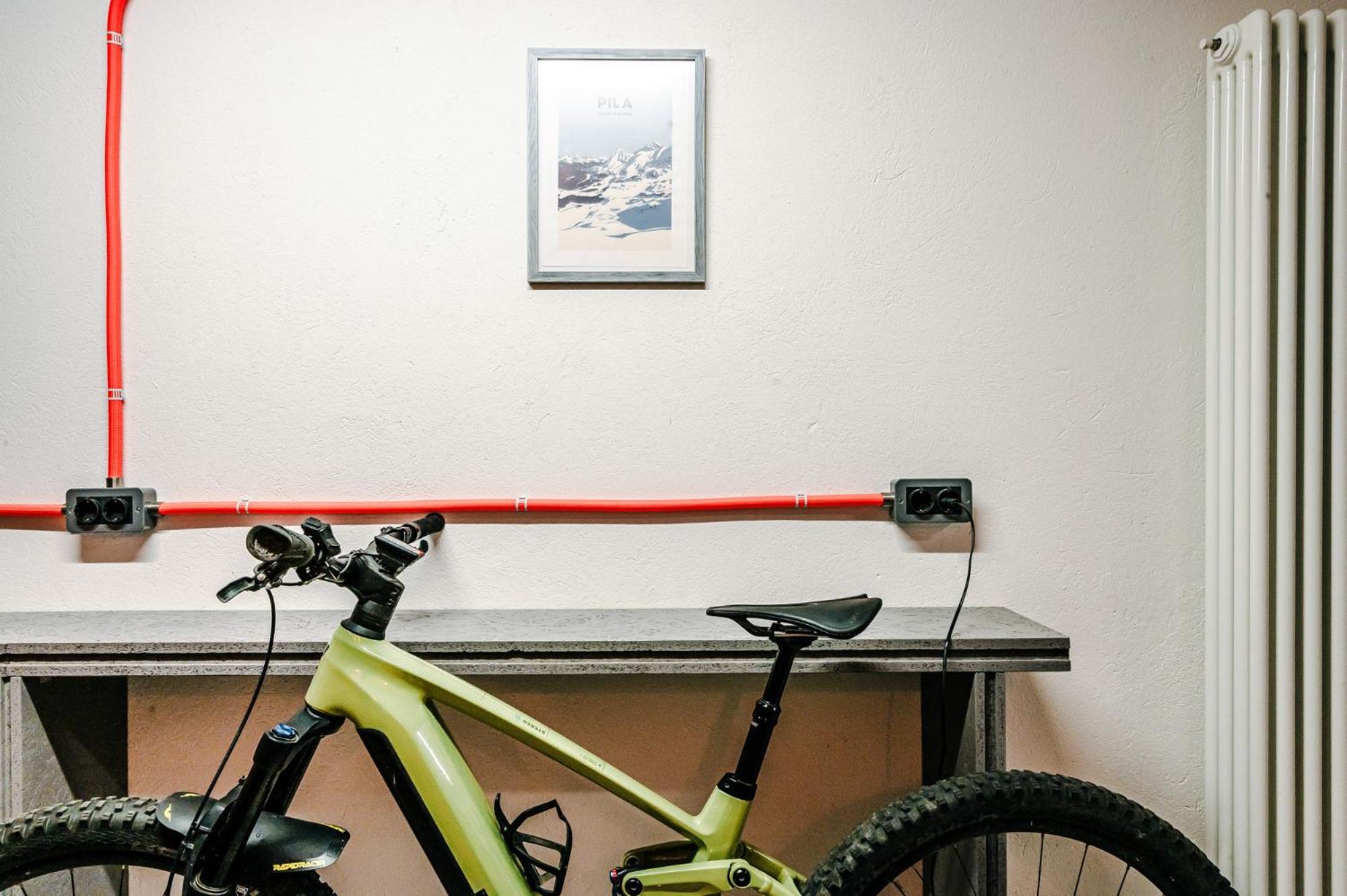 אאוסטה Le Lion Apartments - Bike & Ski מראה חיצוני תמונה