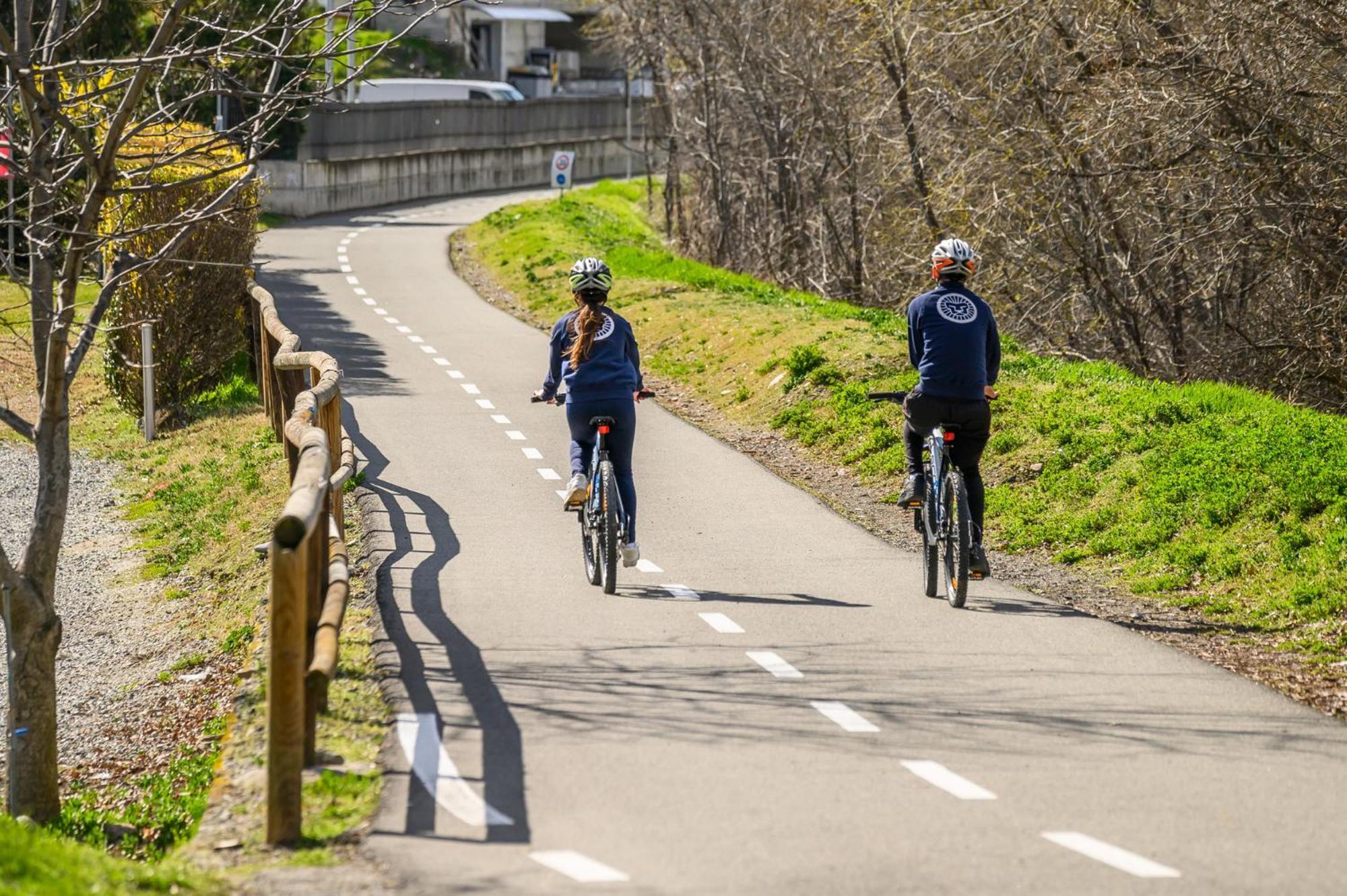 אאוסטה Le Lion Apartments - Bike & Ski מראה חיצוני תמונה