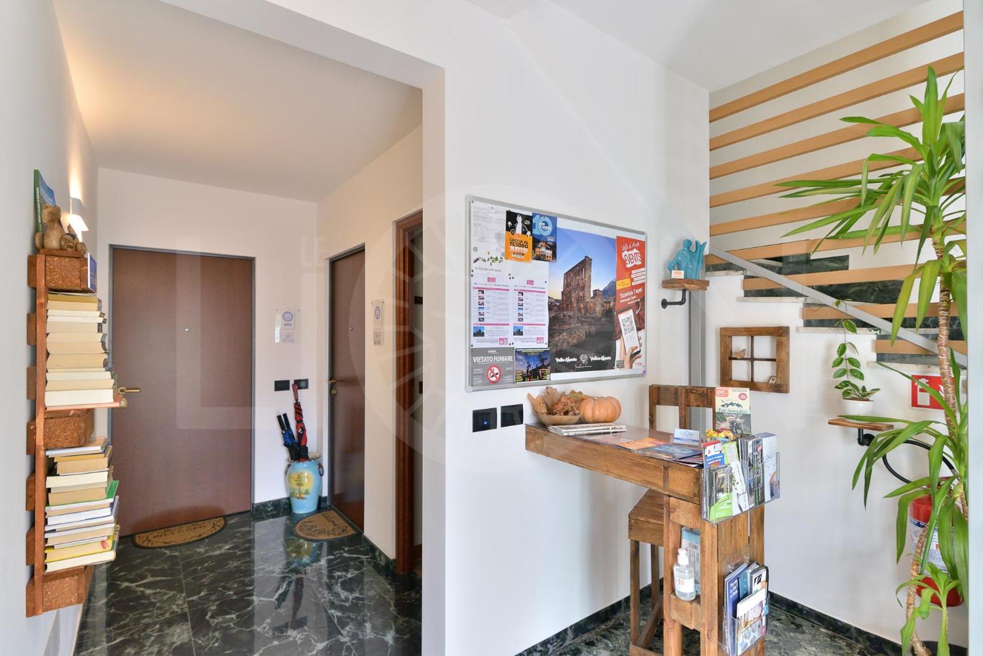 אאוסטה Le Lion Apartments - Bike & Ski מראה חיצוני תמונה